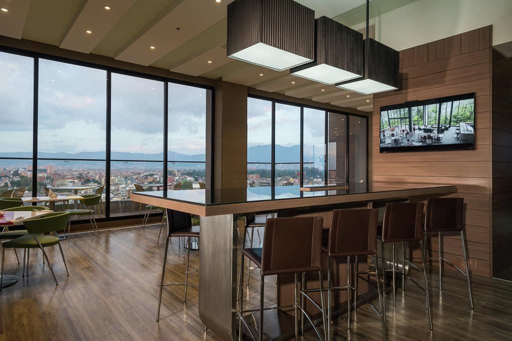 Hampton by Hilton Bogota Airport — 1