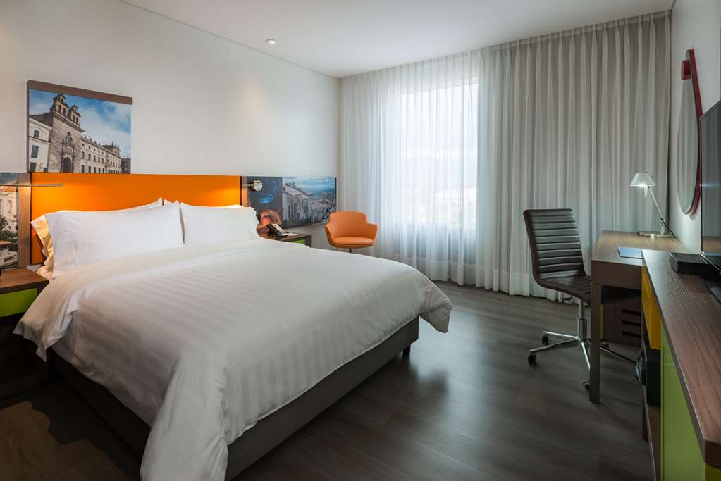 Hampton by Hilton Bogota Airport — 3