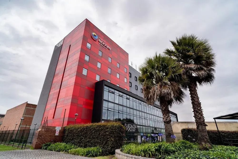 Hotel Distrito ZF — 2