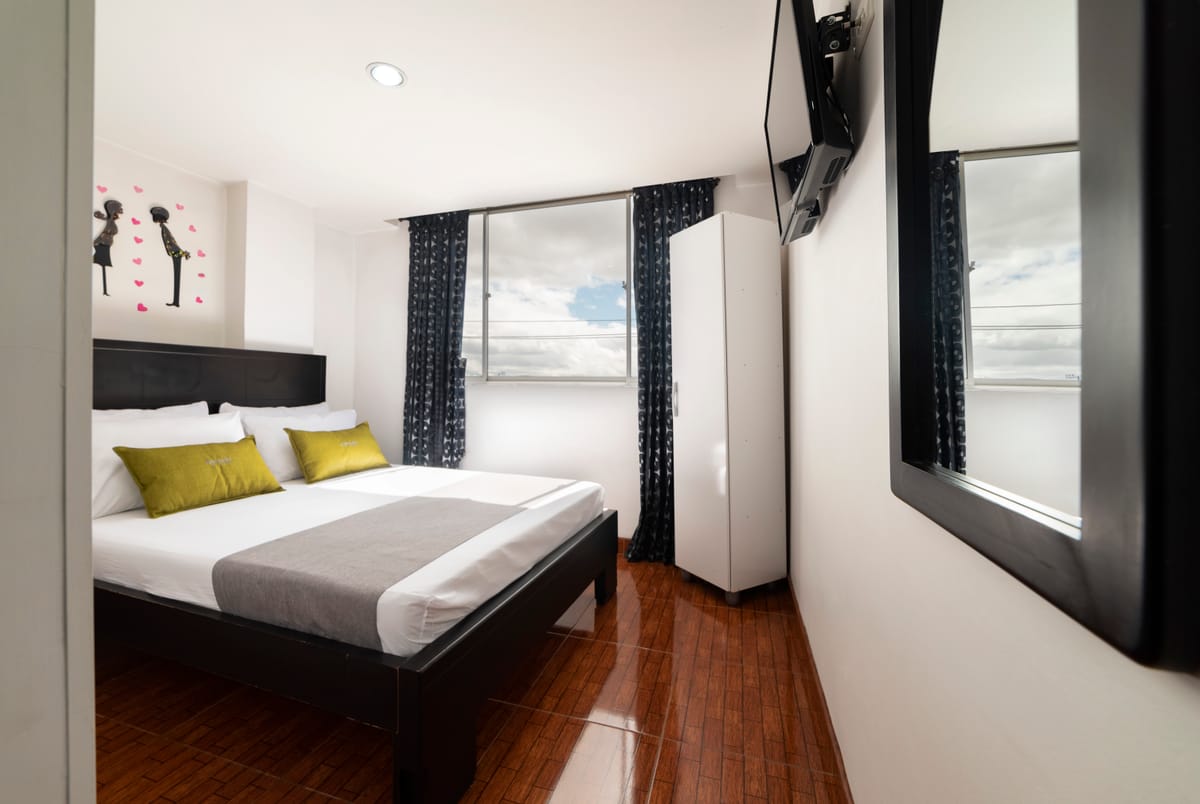 Hotel Dorado 100 — 2