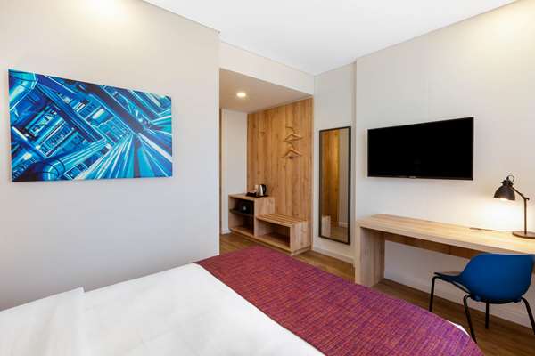 Ramada Encore by Wyndham Bogota Zona Franca — 3