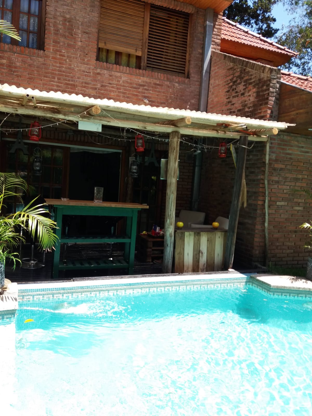 HOSPEDAJE ANDRES Y VIKY — 2