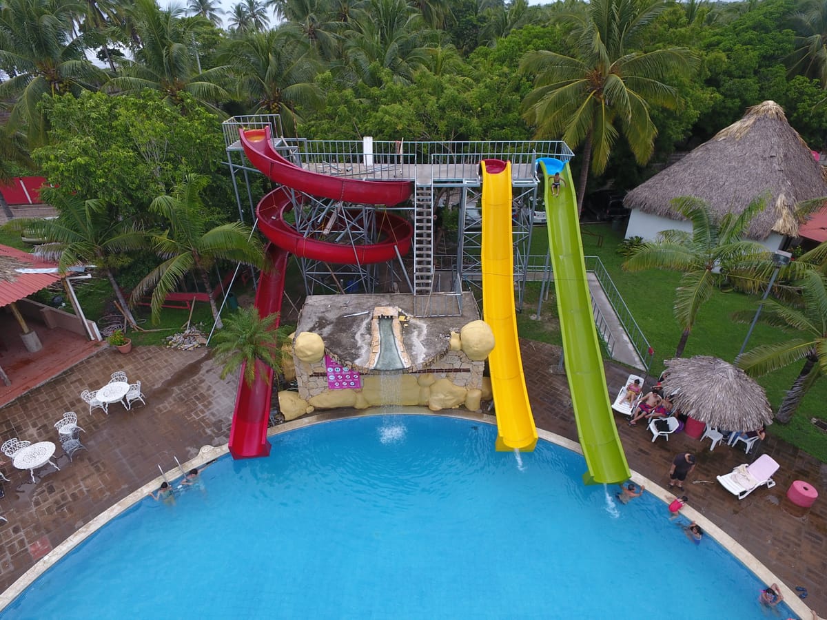 Las Hojas Resort & Beach Club — 2