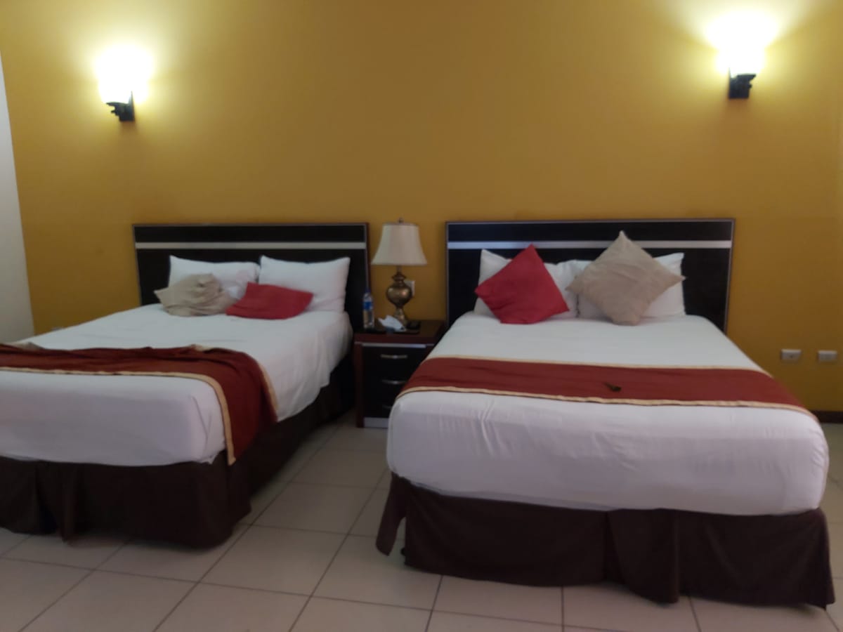 Pato Canales Hotel & Resort — 5
