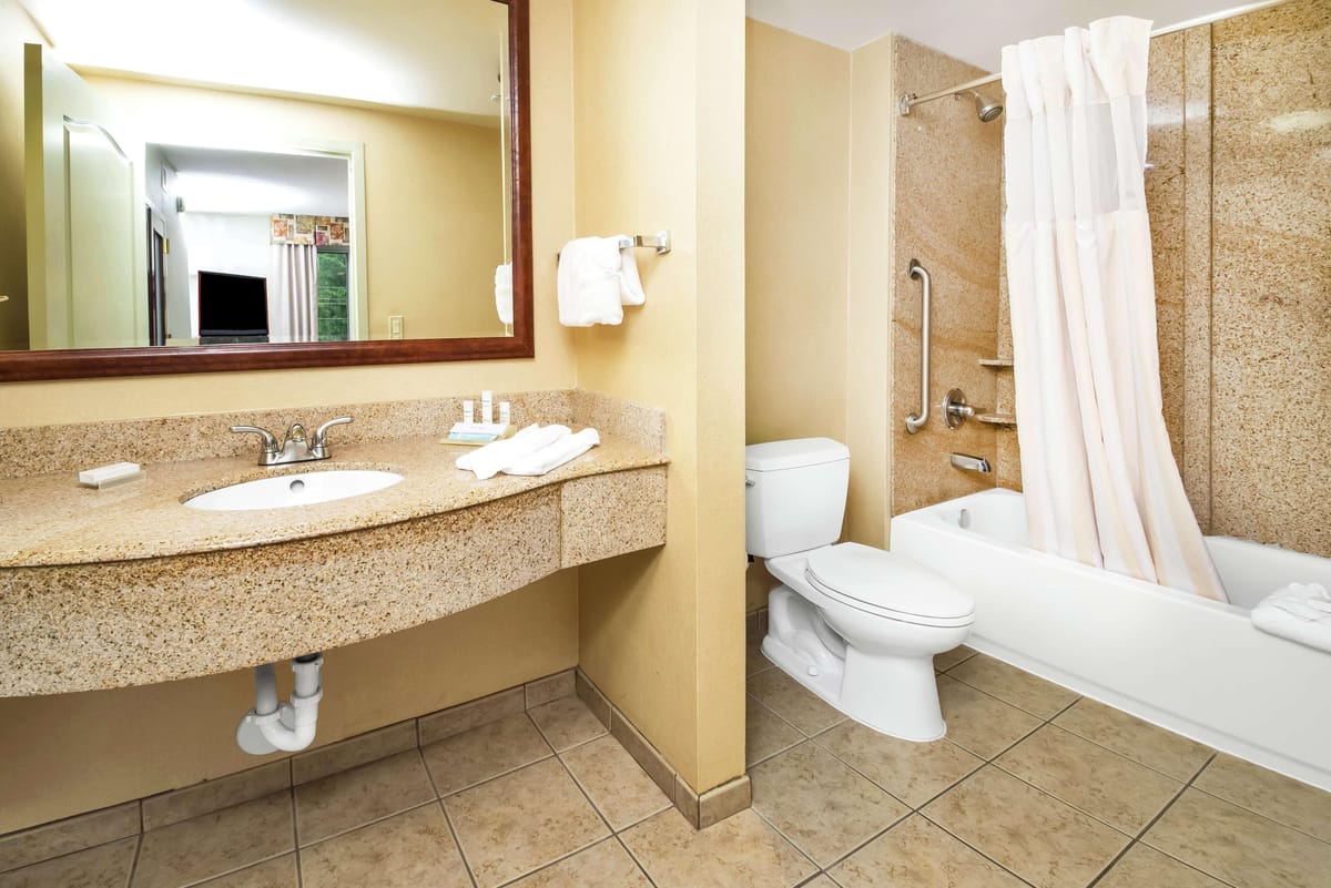 Hilton Garden Inn Fayetteville Fort Bragg — 3