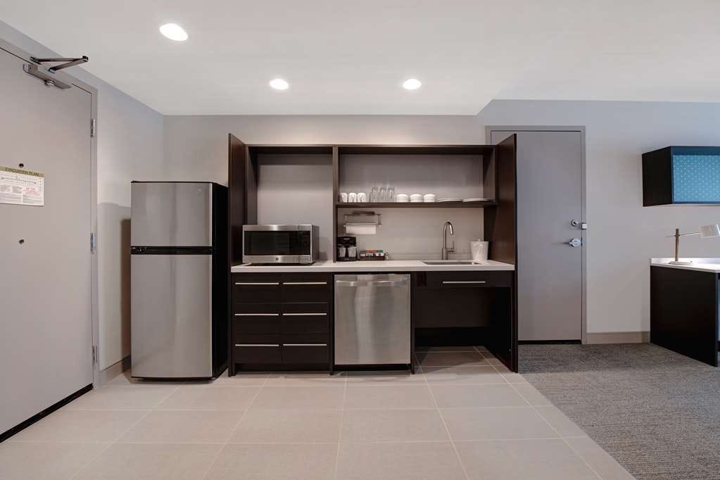Home2 Suites by Hilton Fayetteville North — 1