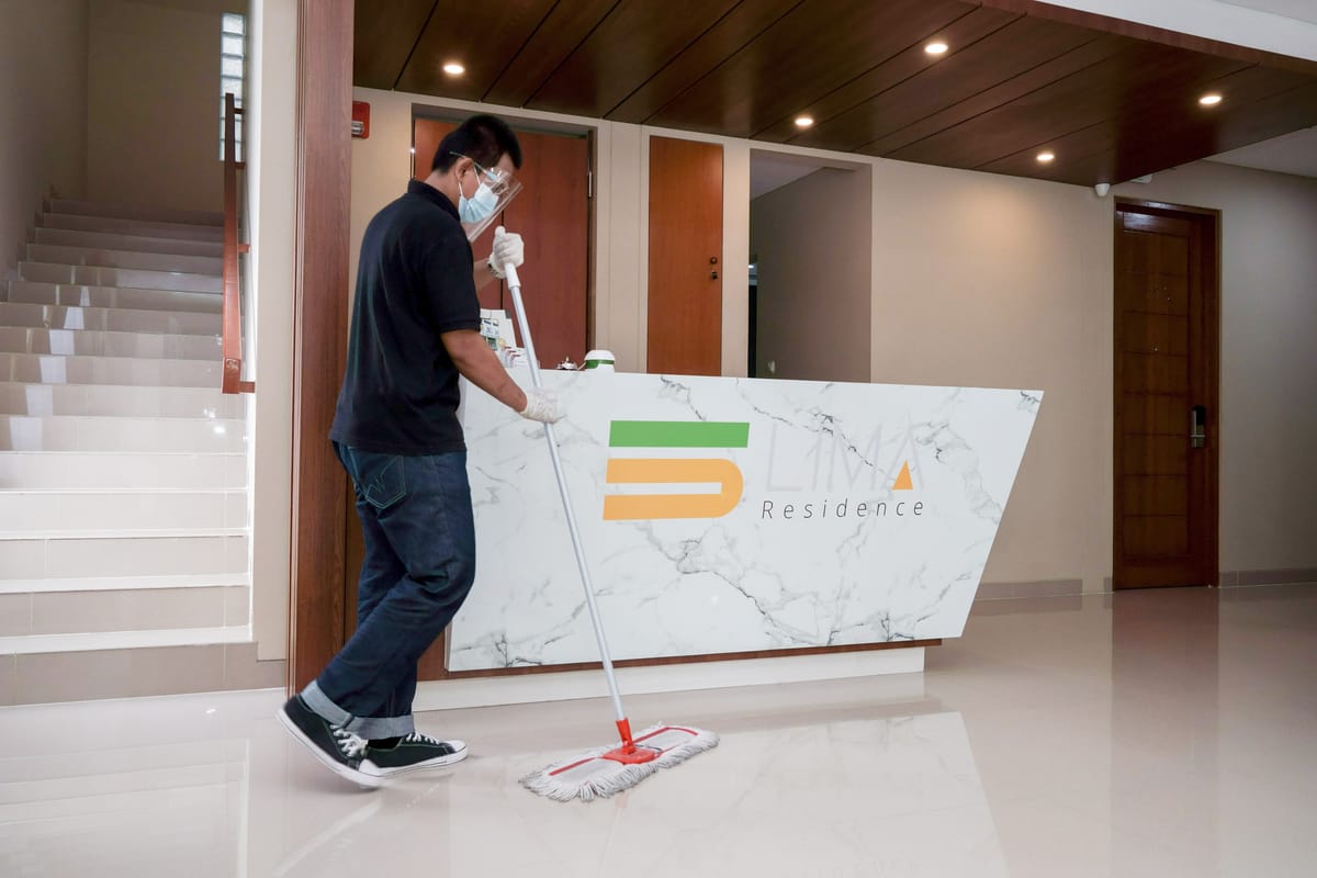 Lima Residence Tebet — 1