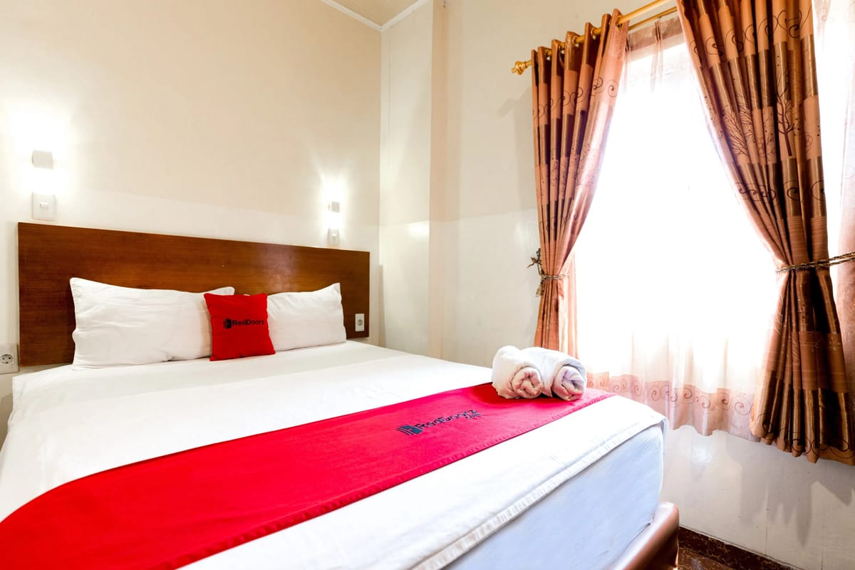 RedDoorz near Halim Perdanakusuma 3 — 2