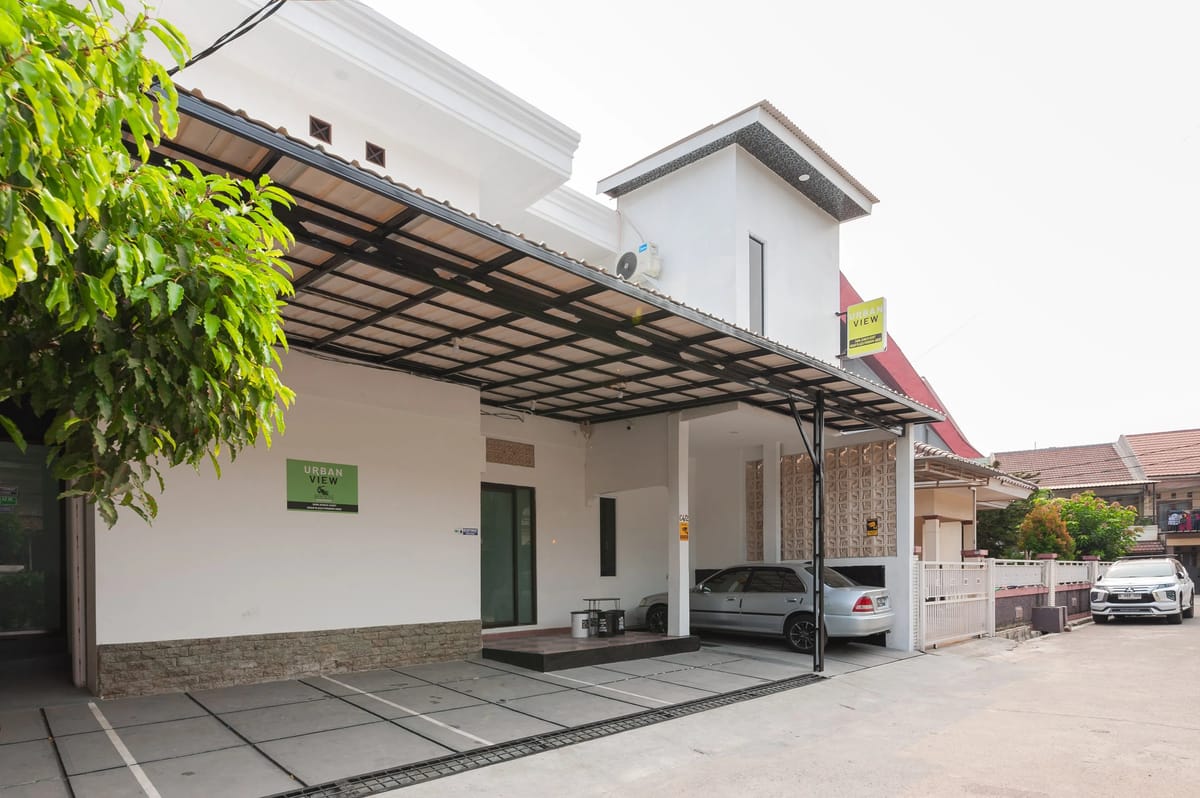 Urbanview Don Juan Pondok Gede — 3