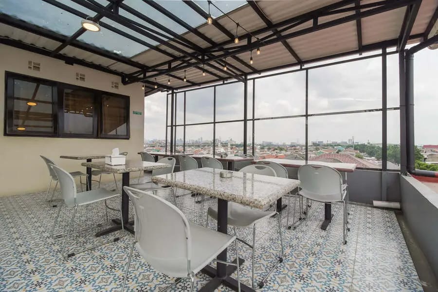 Urbanview Hotel Cantee Halim Perdanakusuma by RedDoorz — 2
