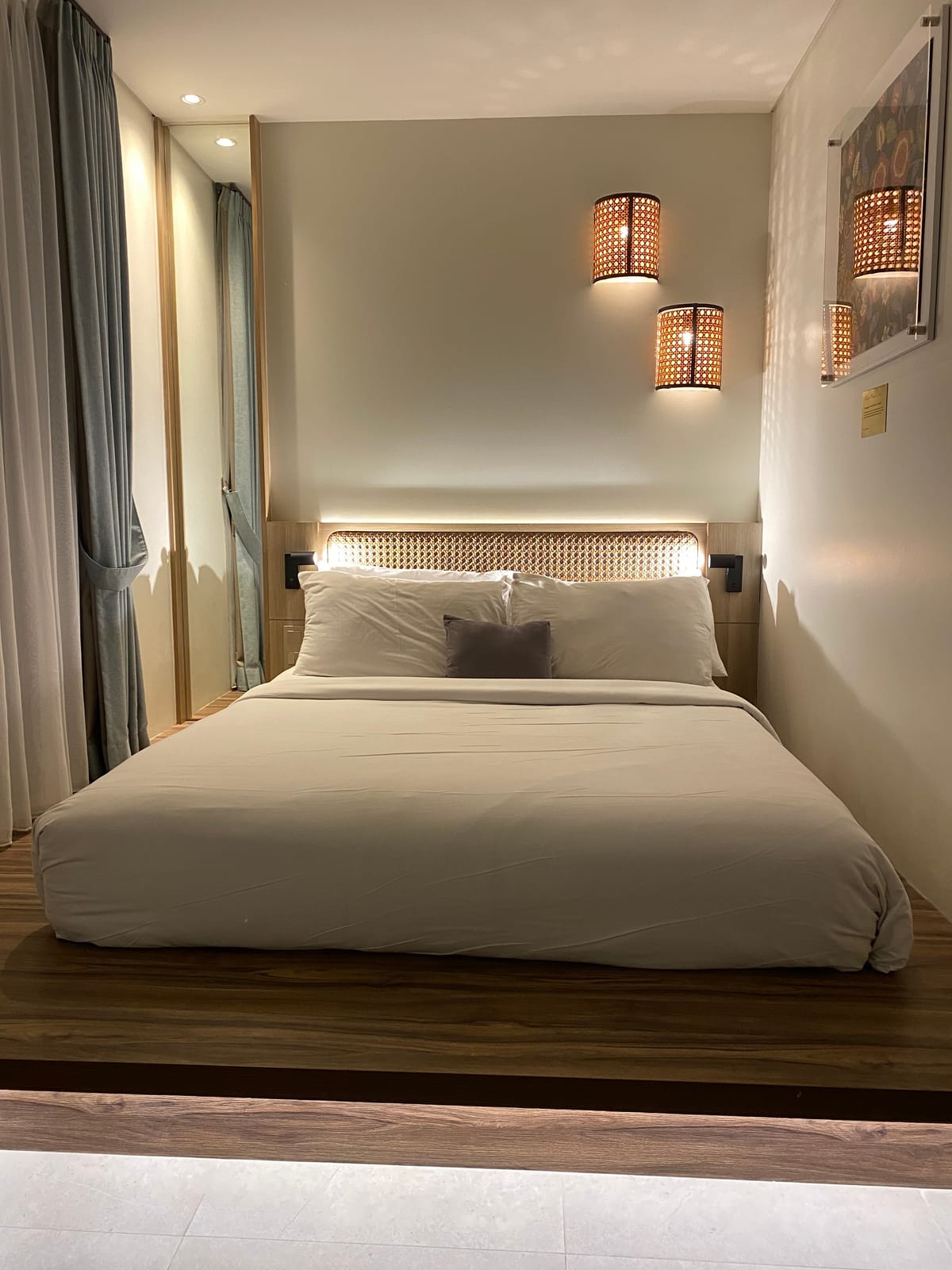 Ustay Hotel Asem Baris Jakarta — 2