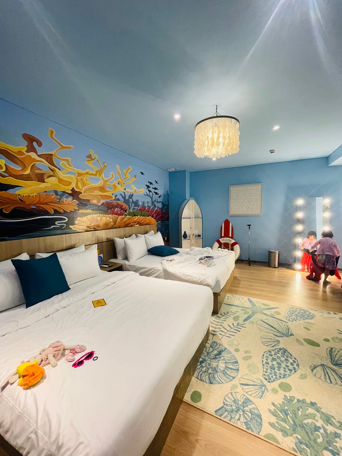 Yellow Bee Resort Cililitan — 3
