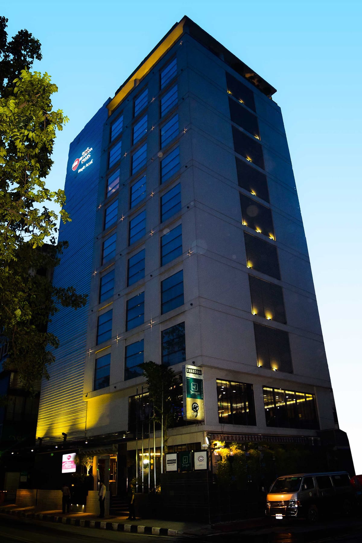 Best Western Plus Maple Leaf — 5