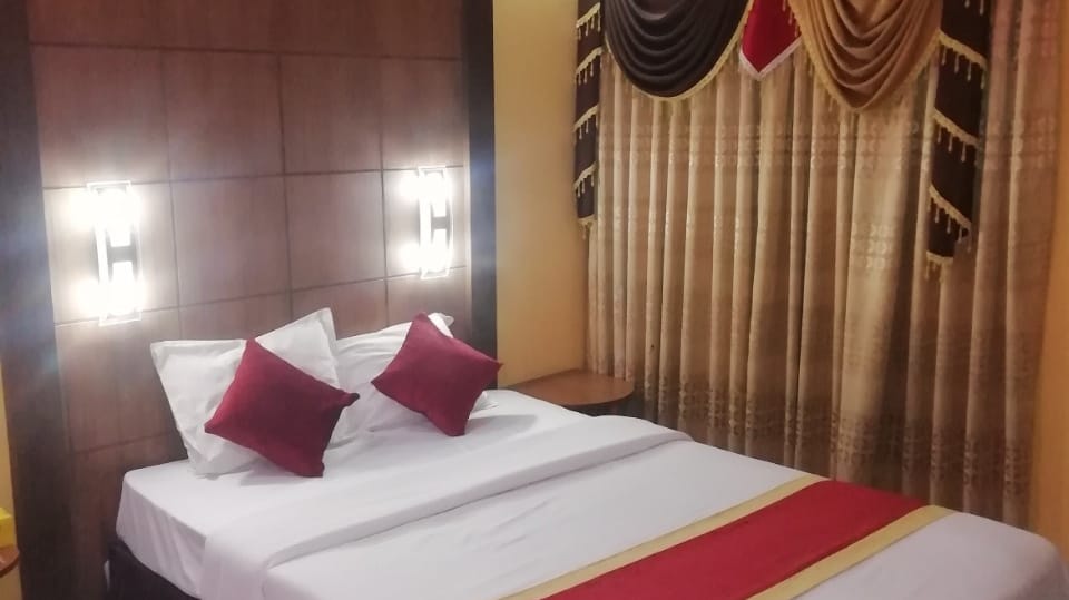 Hotel Skylink — 1