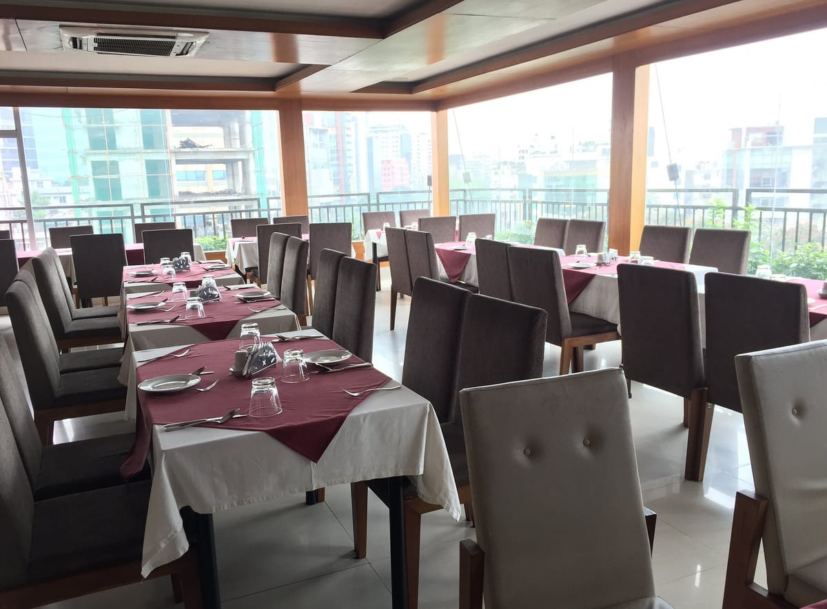 Richmond Hotel & Suites — 5