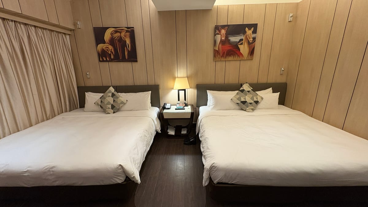 Noah's Ark Hotel and Resort — 3