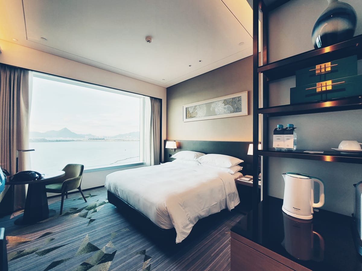 Sheraton Hong Kong Tung Chung Hotel — 1