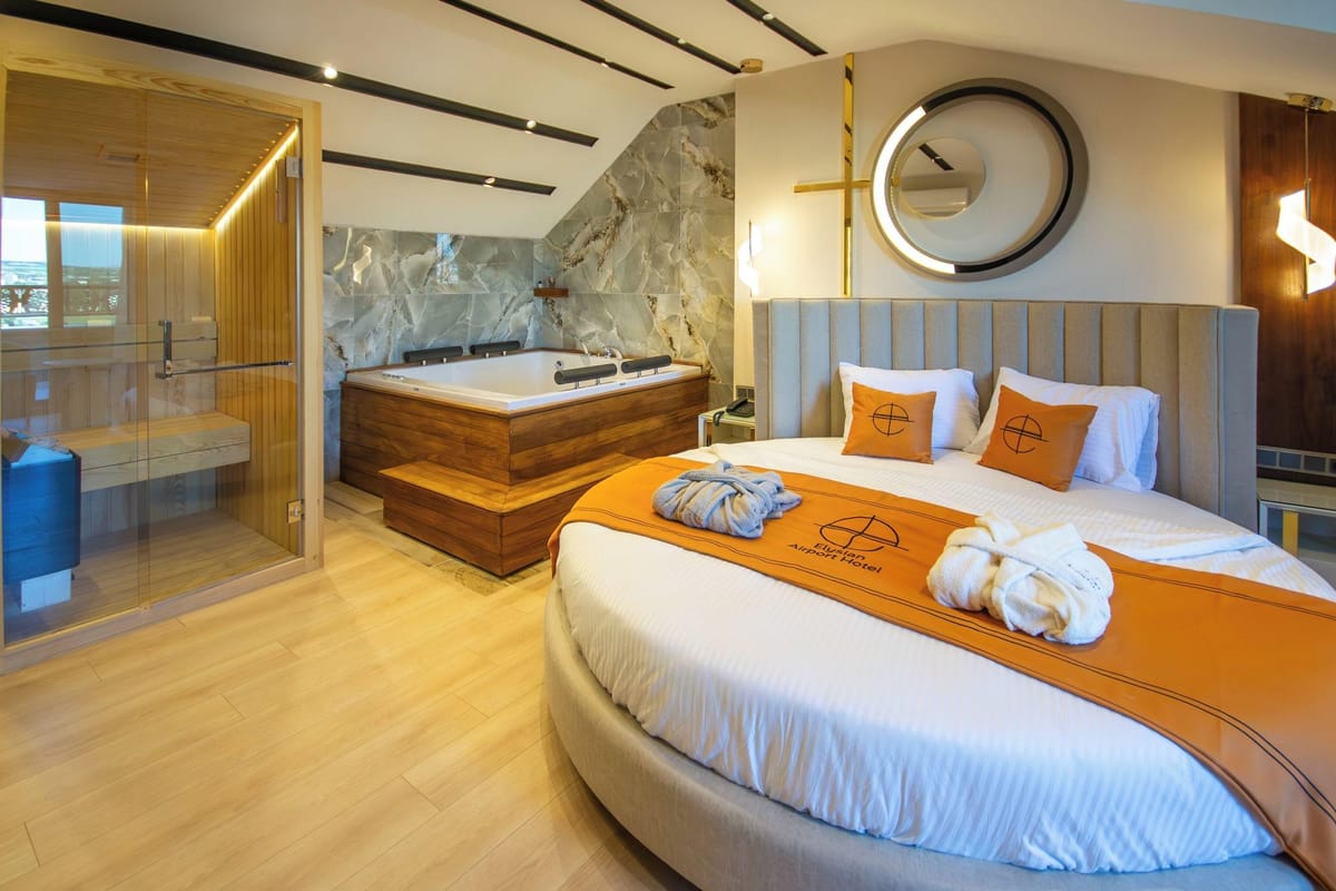 Elysian Airport Hotel — 1