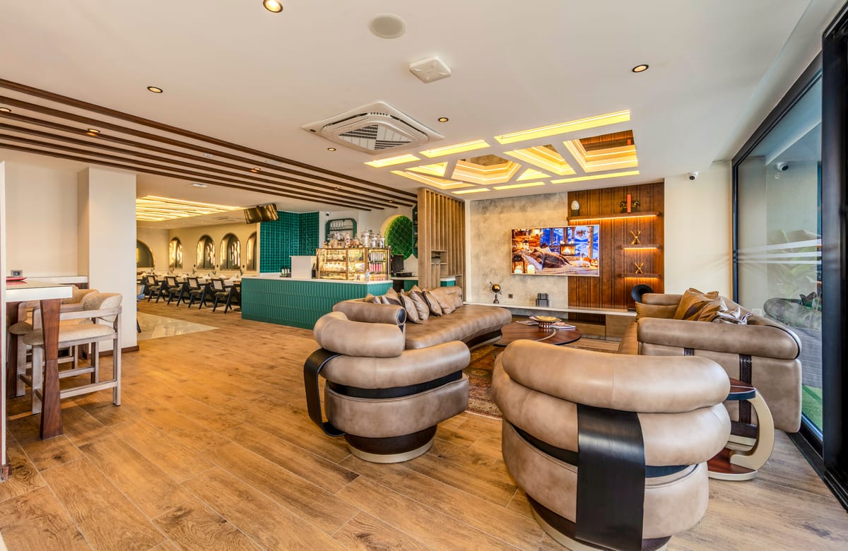 Elysian Airport Hotel — 3