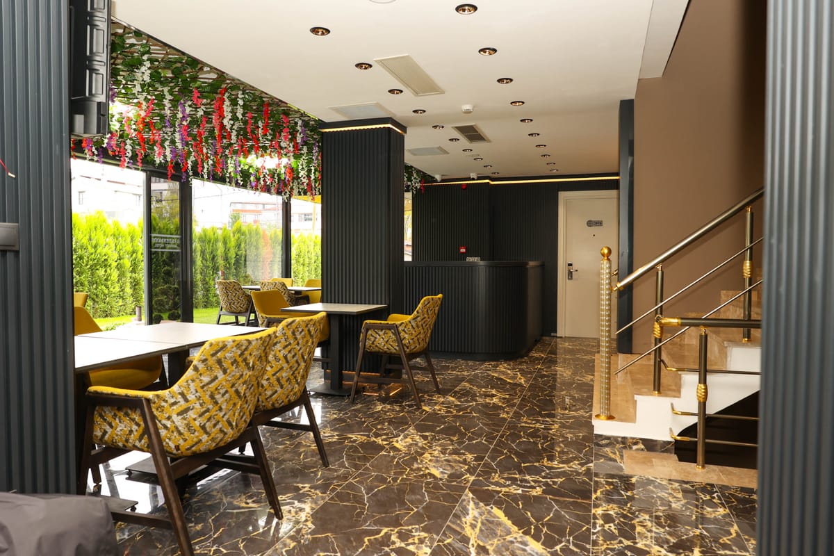Garden Mode Airport Hotel — 4