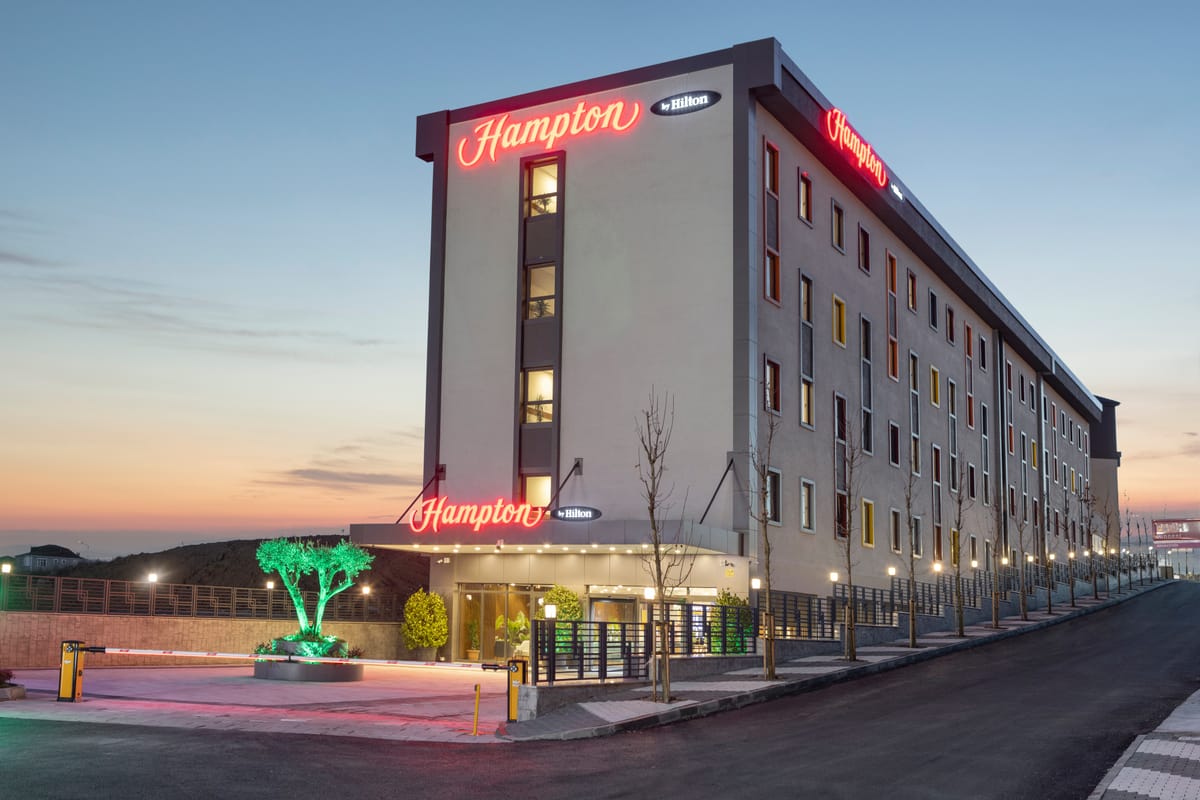 Hampton by Hilton — 5