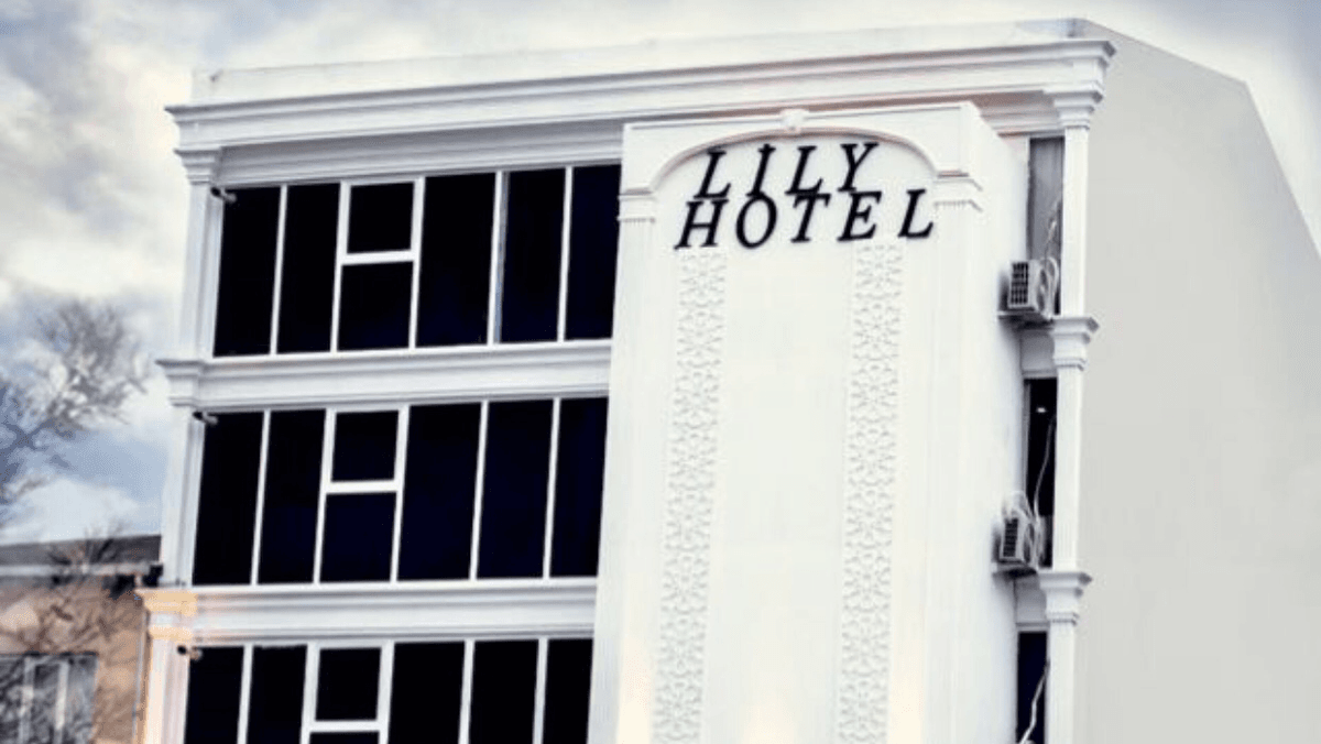 Lily Airport Otel — 4