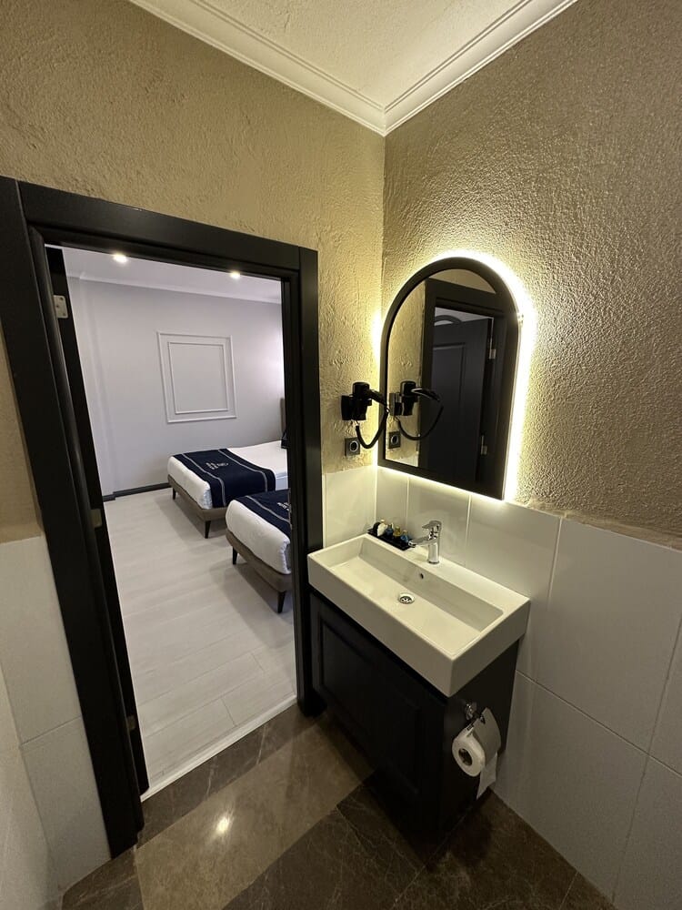 Loft Park Hotel's — 5