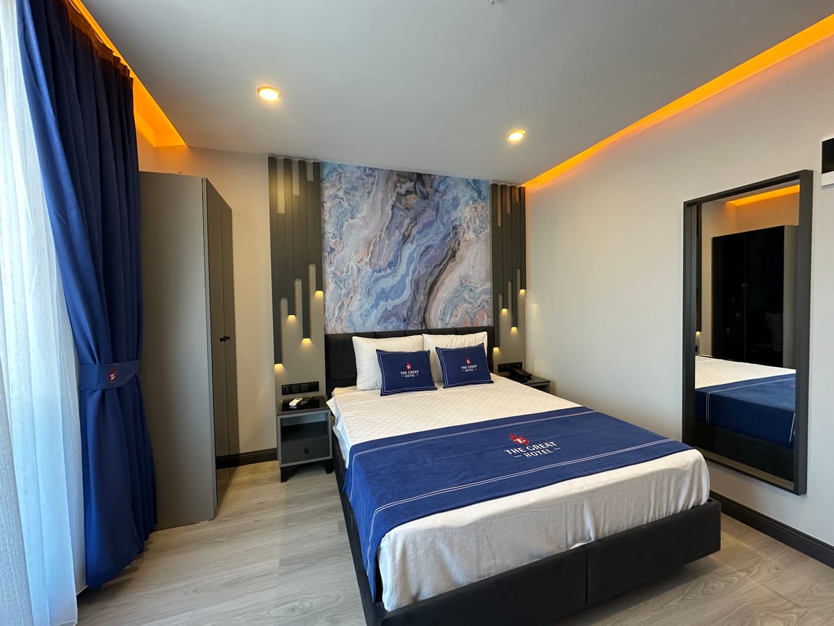 The Great Airport Hotel & Restaurant — 2