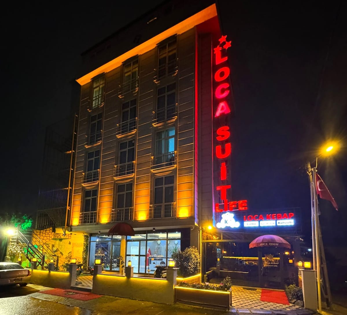 Loca Suit Life Airport Hotel — 4