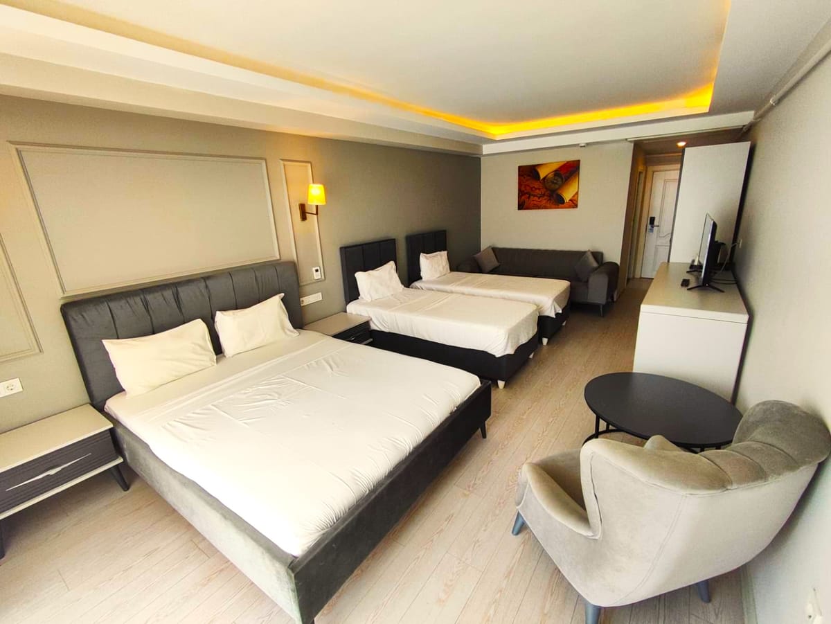 PETRA HOTEL TUZLA — 3