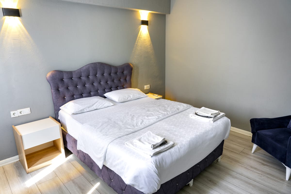 Rio's Hotel — 3
