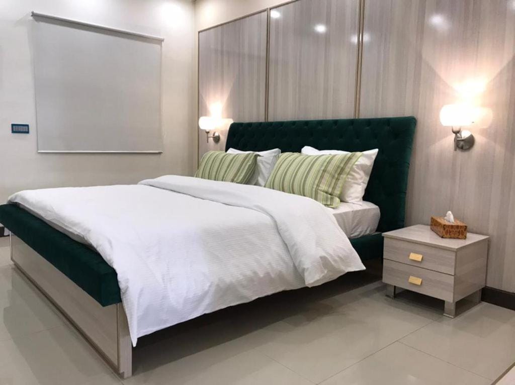 Airport Hotel — 2