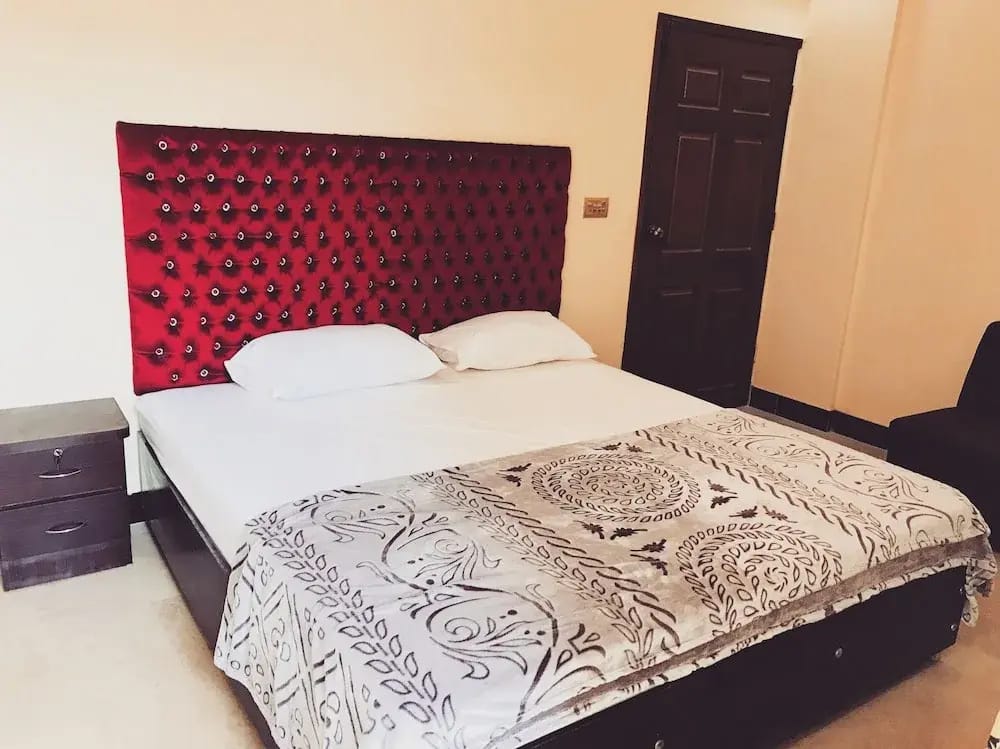 Hotel Second Home — 4