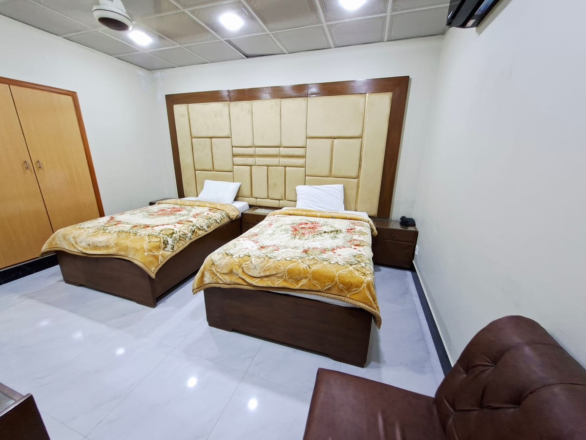 Royal Residency Guest House — 3