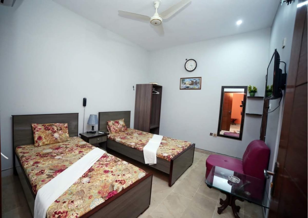 Season inn Guest House — 4