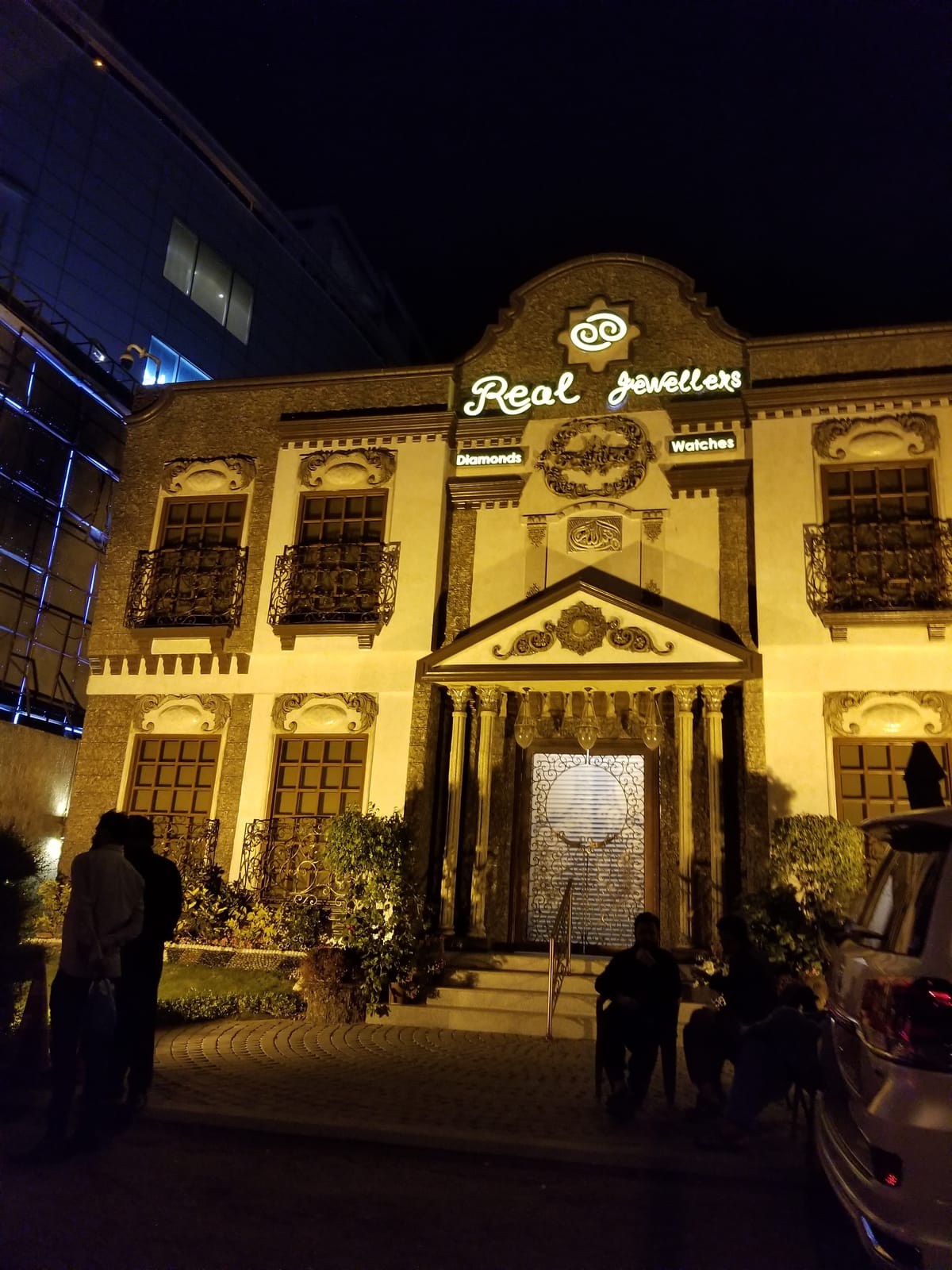 Show Times Capital Guest House — 1
