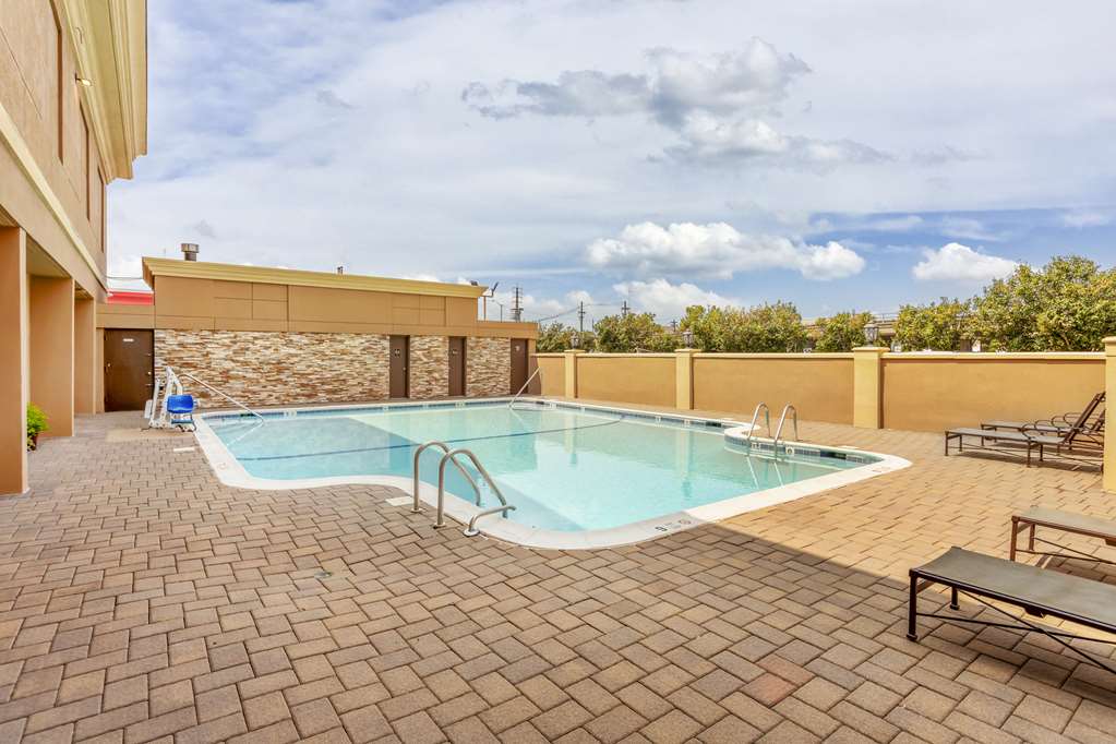Best Western Mill River Manor — 4