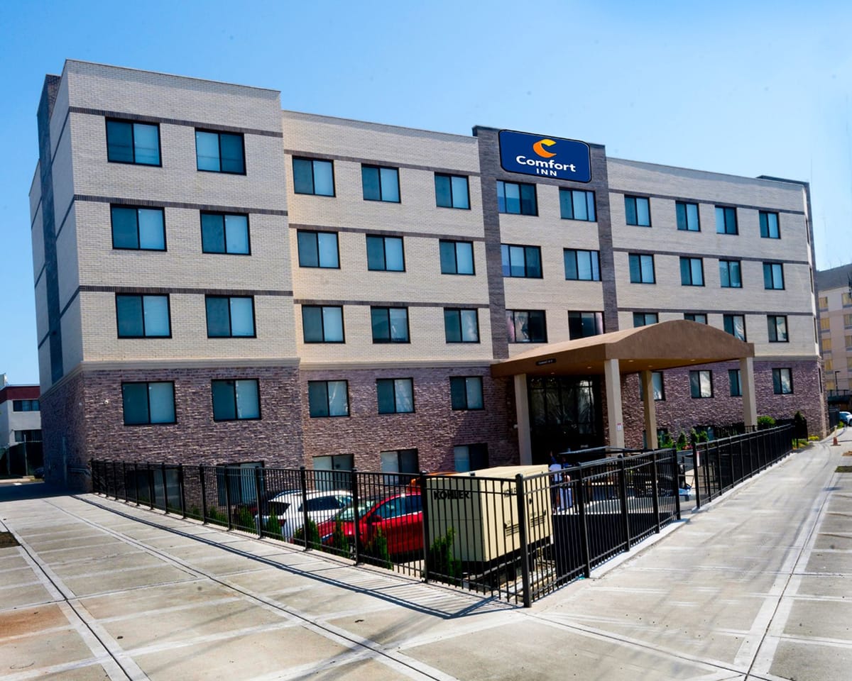 Comfort Inn JFK Airport — 4
