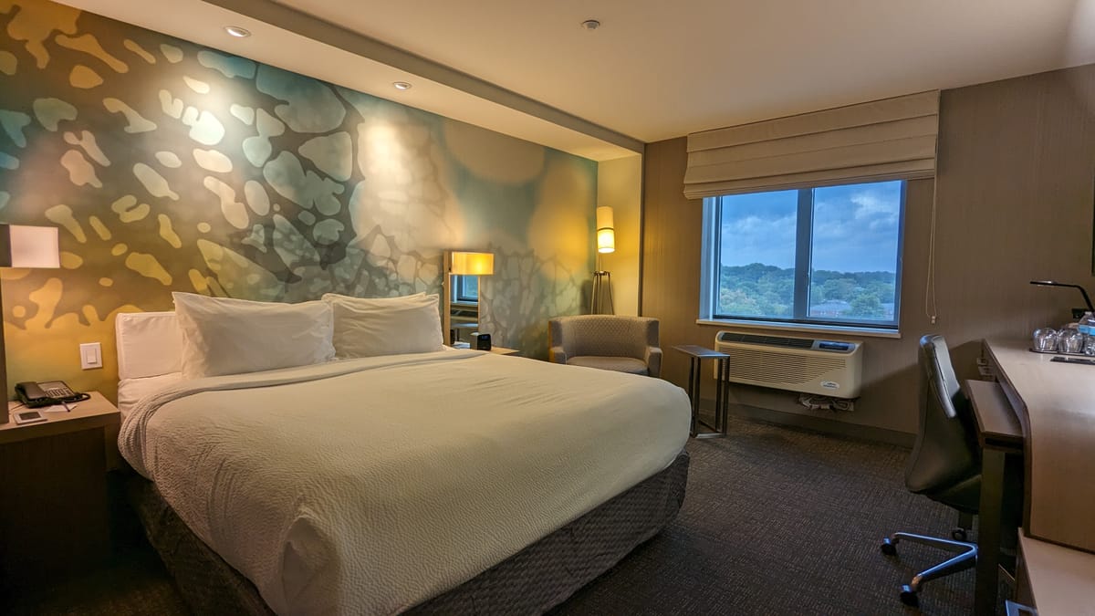Courtyard by Marriott New York Queens/Fresh Meadows — 1