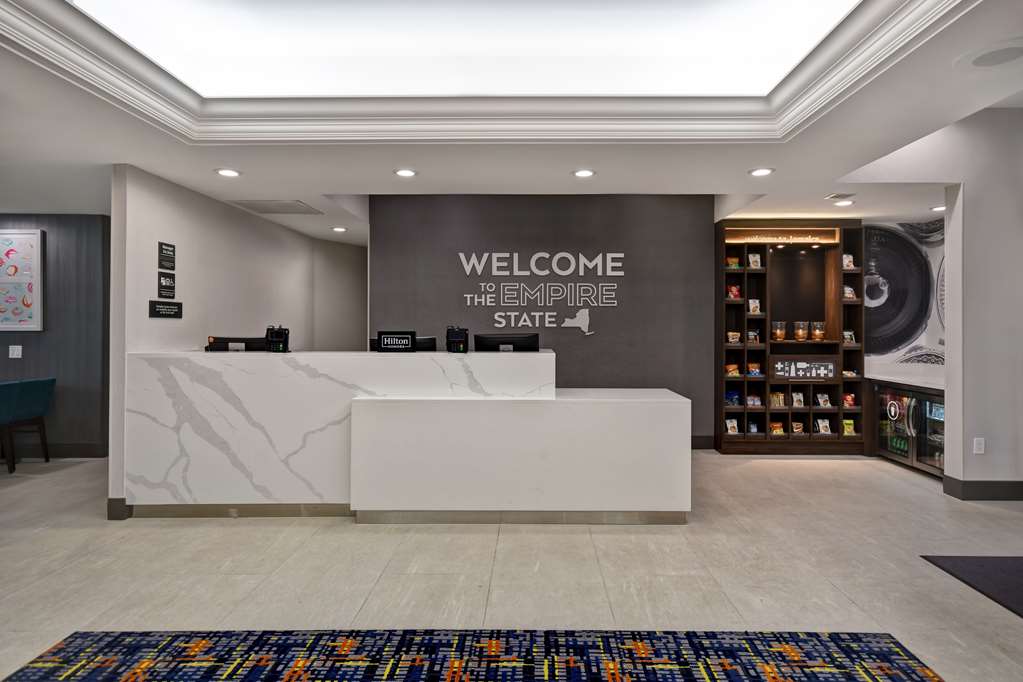 Hampton Inn NY-JFK — 2