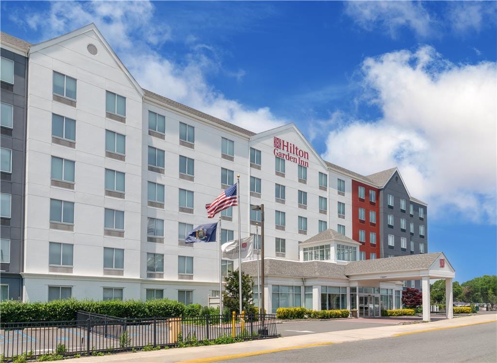 Hilton Garden Inn Queens/JFK Airport — 5