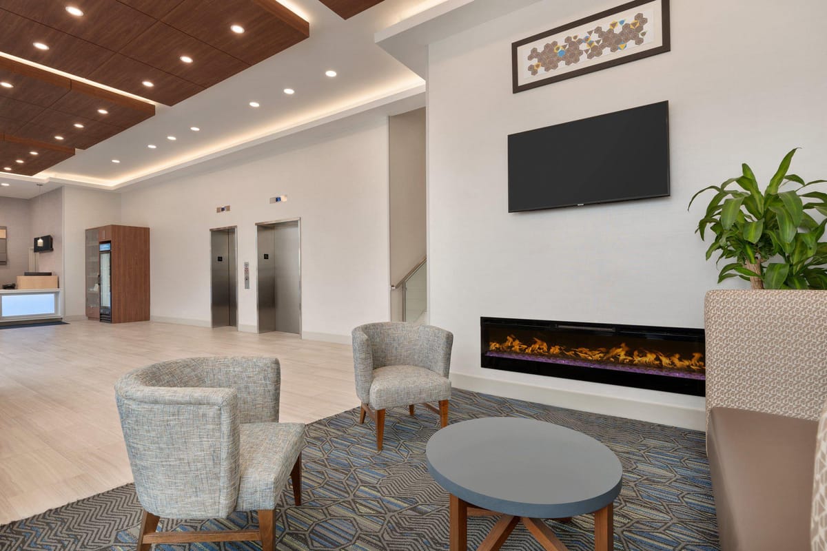 Holiday Inn Express Jamaica - Jfk Airtrain - Nyc by IHG — 2