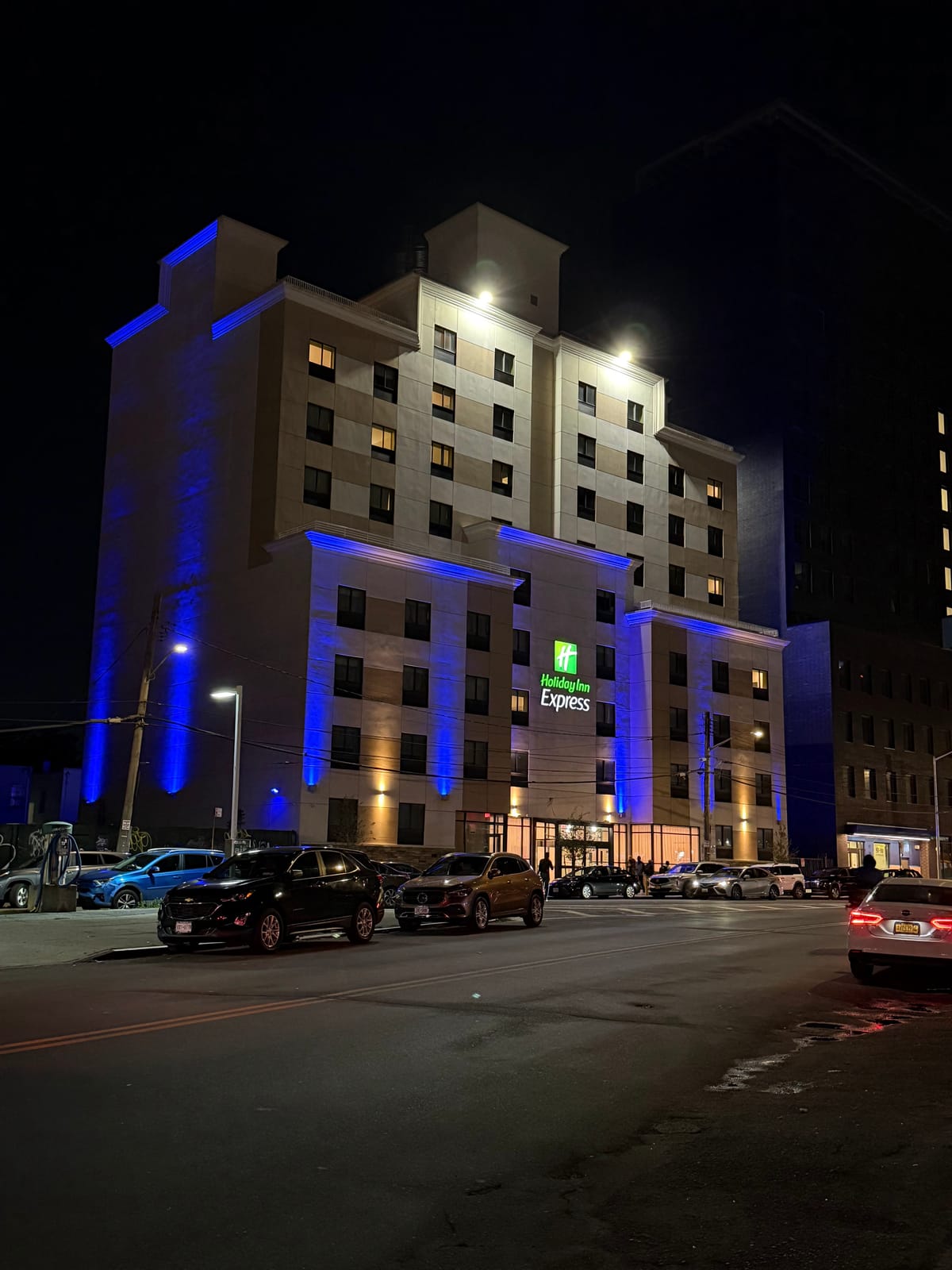 Holiday Inn Express Jamaica - Jfk Airtrain - Nyc by IHG — 3
