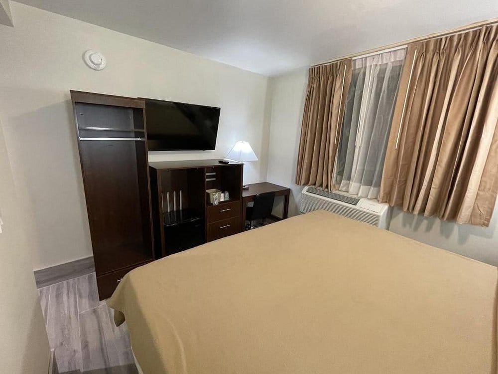Hotel 369 Brooklyn — 3