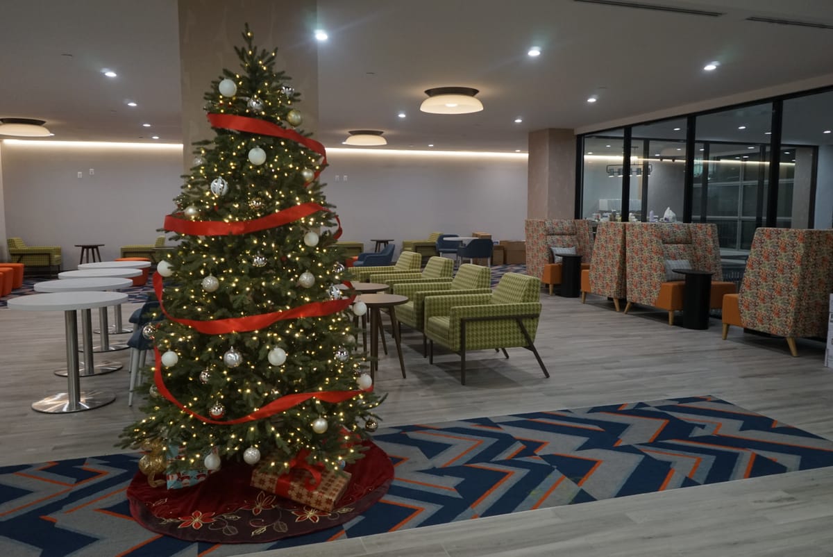La Quinta Inn & Suites By Wyndham Queens NYC/JFK Airtrain — 5