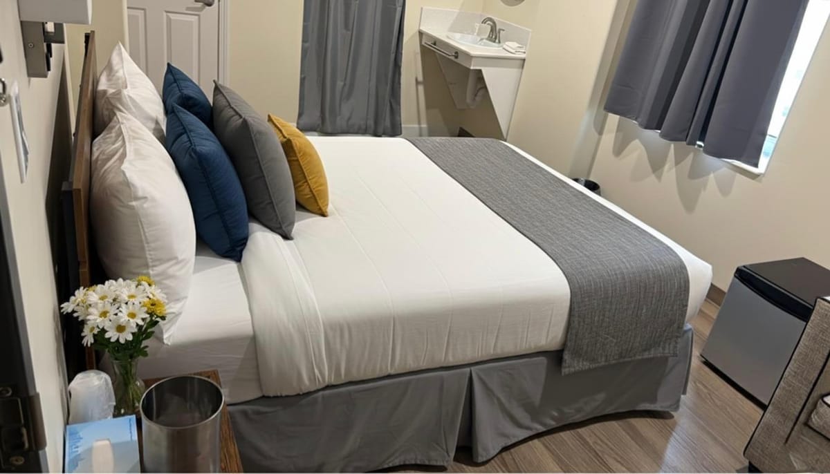 Nova Hotel JFK Airport - Free Parking — 3