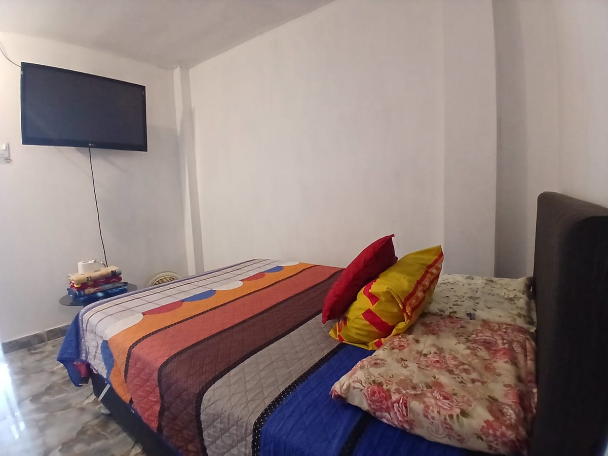 INTI HOSTEL AIRPORT — 2