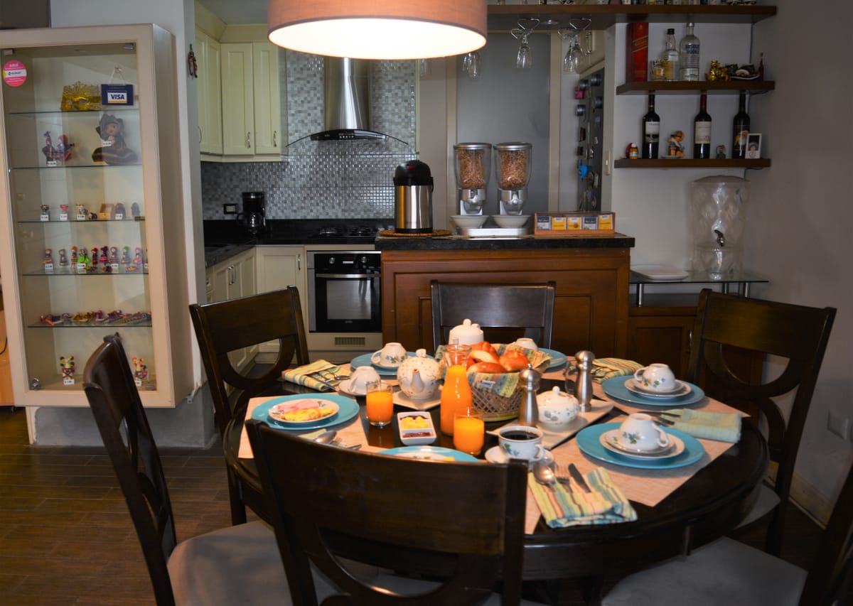 Kangaroo Wasi Airport Bed & Breakfast — 5