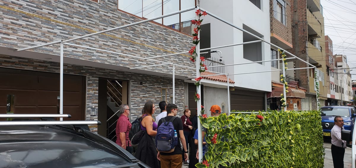 TRANSFER VIP HOSTEL Hospedaje Turistico Cerca al Aeropuerto — 2