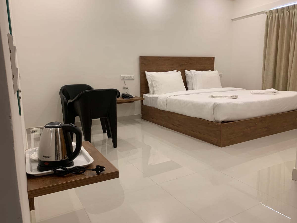 Hotel Airport City — 1